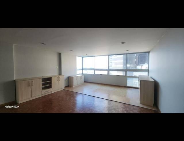 2 BEDROOM PROPERTY TO RENT IN NORTH BEACH
